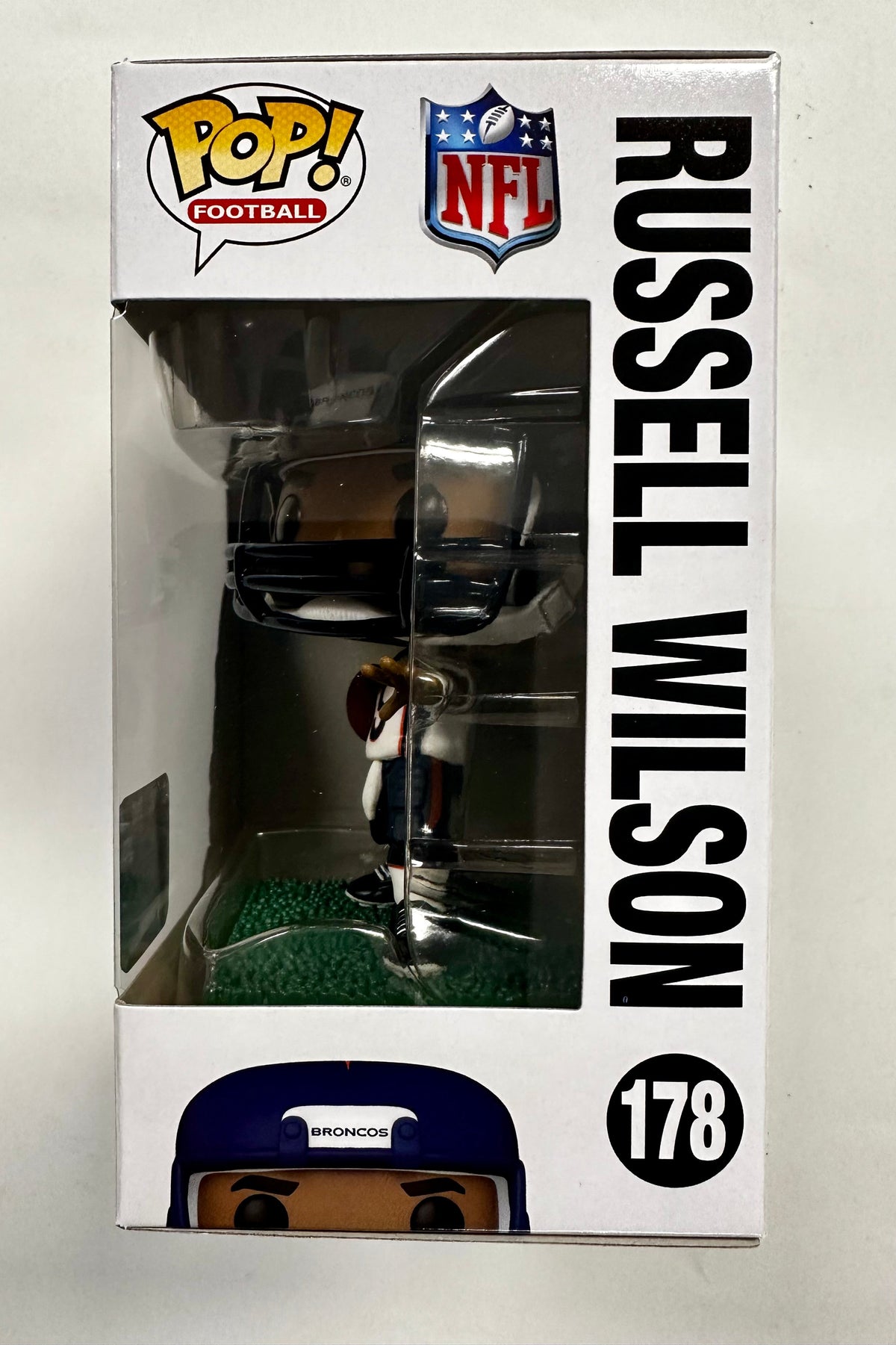 Funko Pop! Football Russell Wilson Throwing #178 NFL Denver Broncos QB 2023